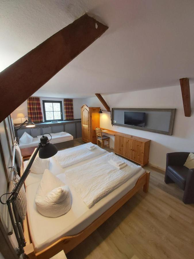 Pension & Restaurant "Alte Schule" Kluis Eksteriør billede