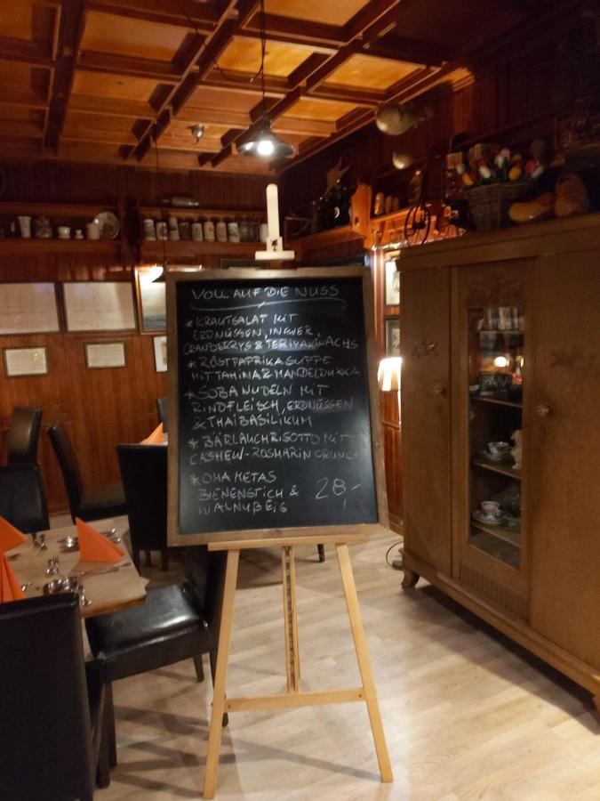 Pension & Restaurant "Alte Schule" Kluis Eksteriør billede