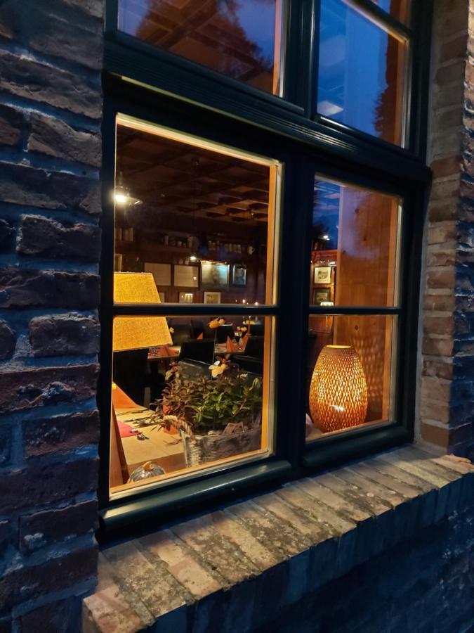 Pension & Restaurant "Alte Schule" Kluis Eksteriør billede